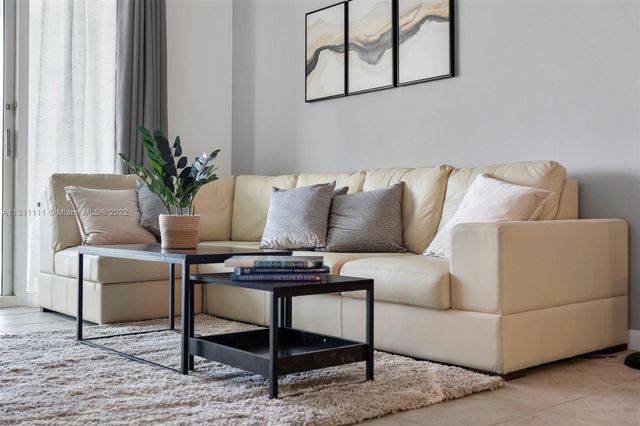 18100 N Bay Rd 308, Sunny Isles Beach, FL 33160