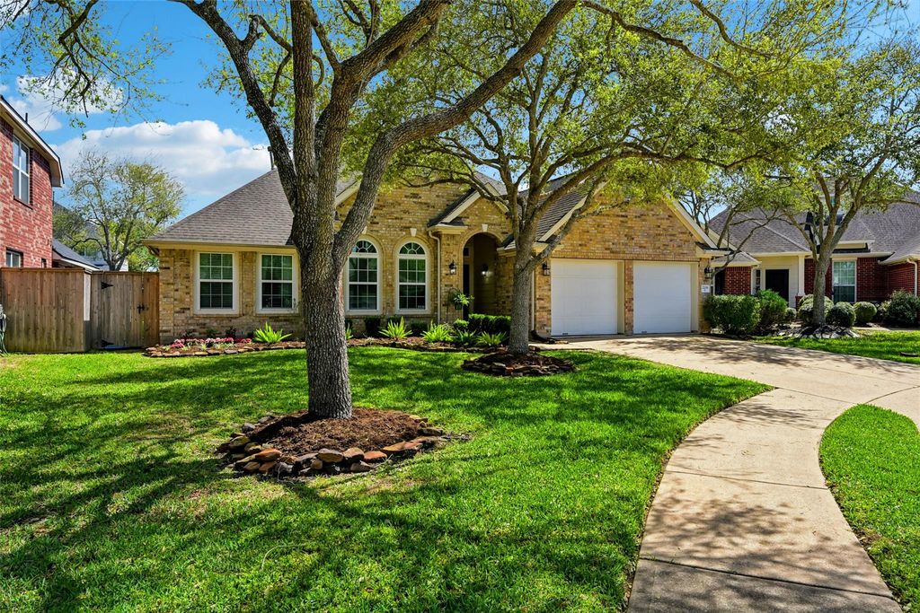 2206 Highstone Court, League City, TX 77573