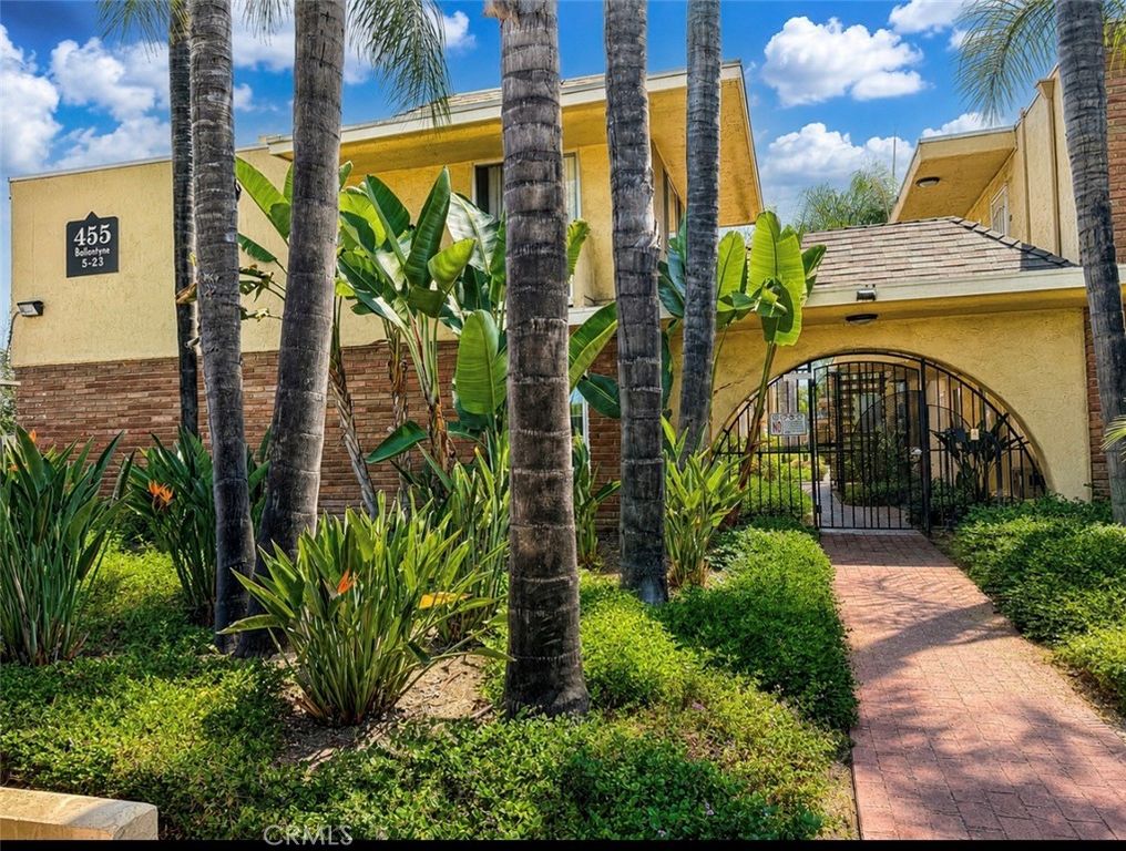 455 Ballantyne 13, El Cajon, CA 92020 — exterior