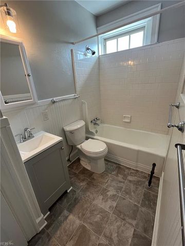 100 Main St # B, Newport News, VA 23601
