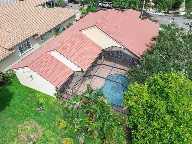 900 Spoonbill Circle, Weston, FL 33326