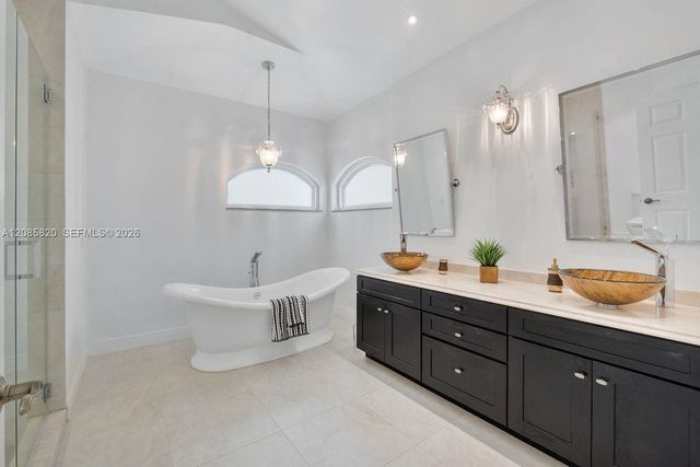 900 Spoonbill Circle, Weston, FL 33326