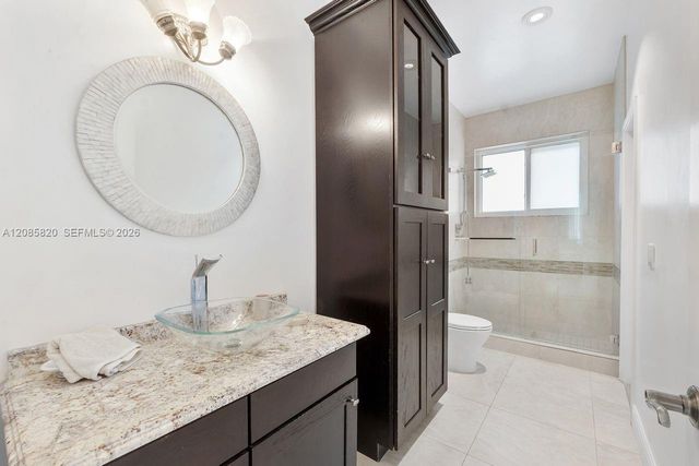 900 Spoonbill Circle, Weston, FL 33326