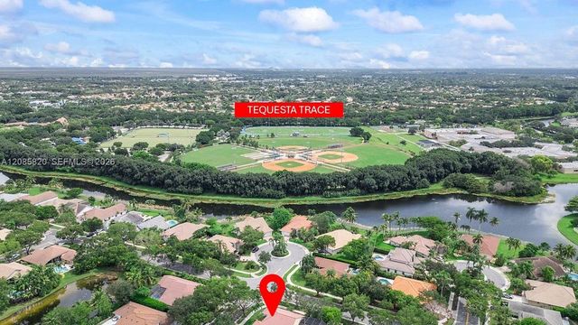 900 Spoonbill Circle, Weston, FL 33326