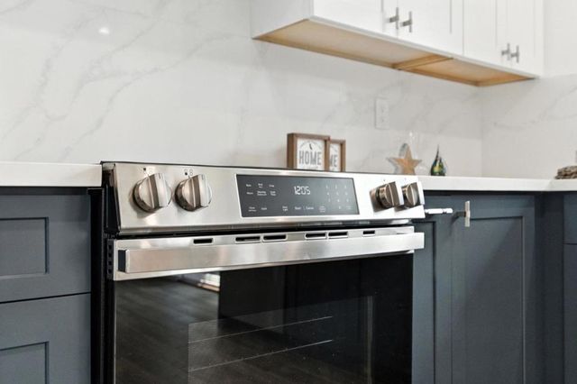 1017 Island Drive, Alameda, CA 94502