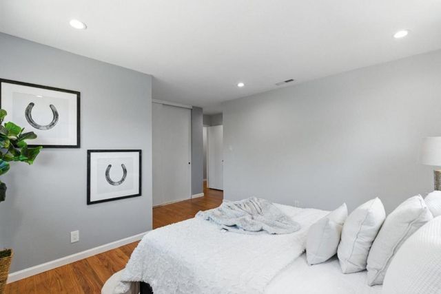 1017 Island Drive, Alameda, CA 94502