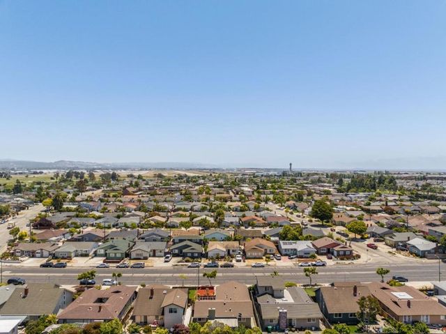 1017 Island Drive, Alameda, CA 94502