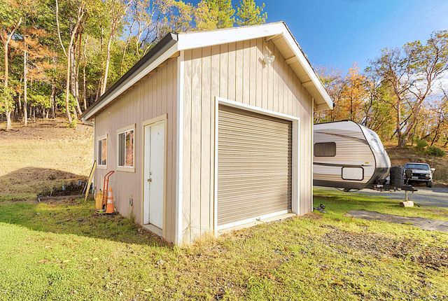 315 Hitching Post Road, Grants Pass, OR 97526