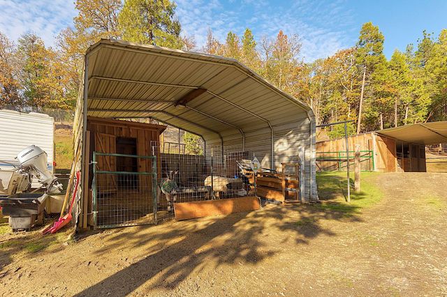 315 Hitching Post Road, Grants Pass, OR 97526