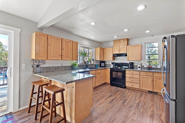 315 Hitching Post Road, Grants Pass, OR 97526