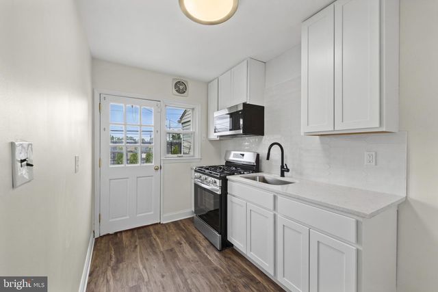 2207 HAWTHORNE RD, Baltimore, MD 21220