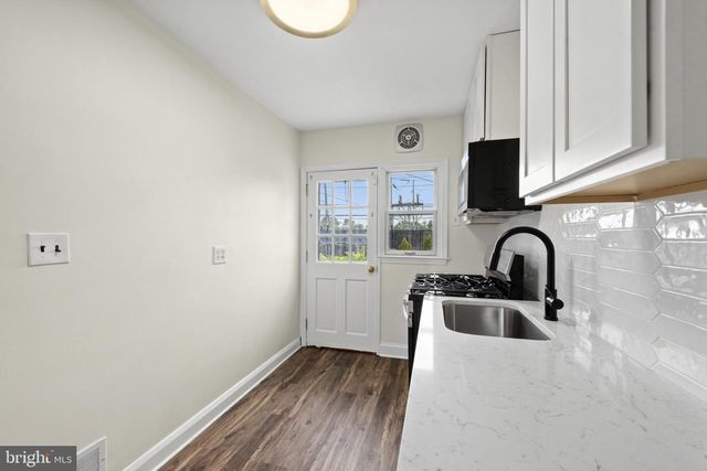 2207 HAWTHORNE RD, Baltimore, MD 21220