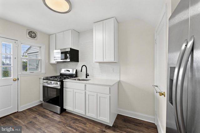 2207 HAWTHORNE RD, Baltimore, MD 21220