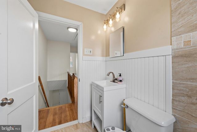 2207 HAWTHORNE RD, Baltimore, MD 21220