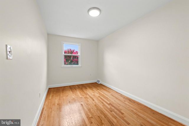 2207 HAWTHORNE RD, Baltimore, MD 21220