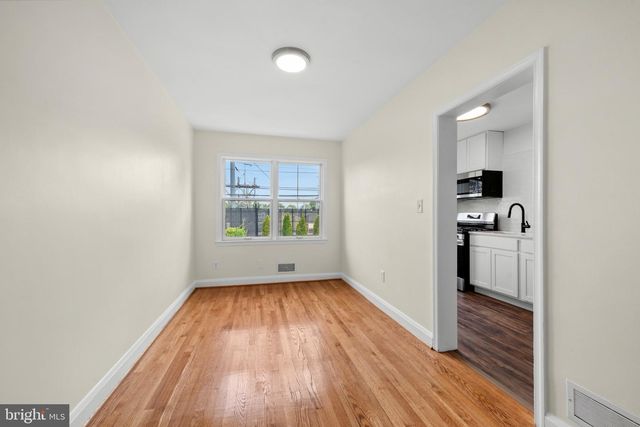 2207 HAWTHORNE RD, Baltimore, MD 21220