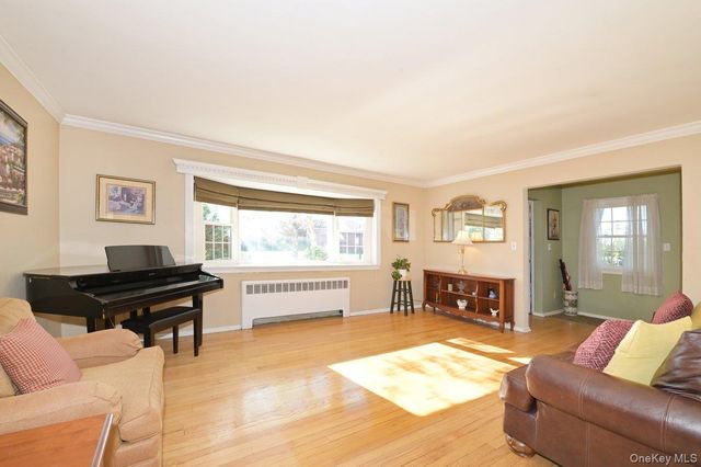 295 New Hyde Park Road, Garden City, NY 11530