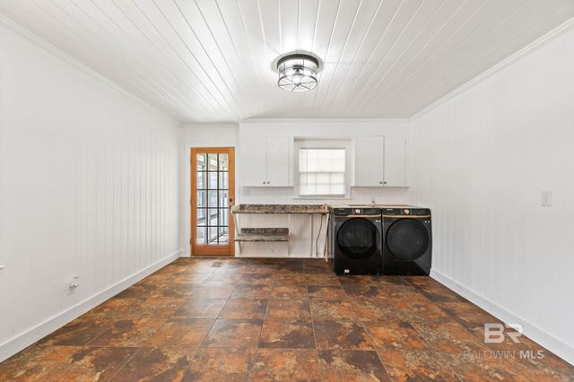 301 E Craig Street, Atmore, AL 36502