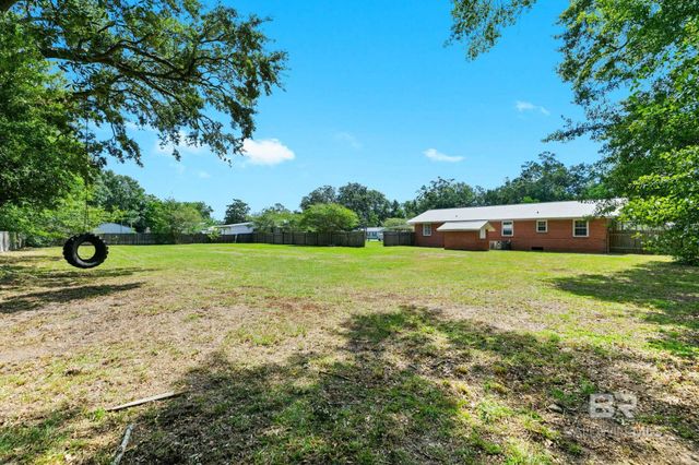 301 E Craig Street, Atmore, AL 36502