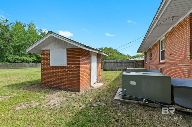 301 E Craig Street, Atmore, AL 36502