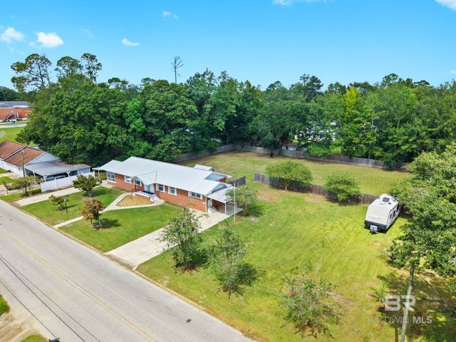 301 E Craig Street, Atmore, AL 36502