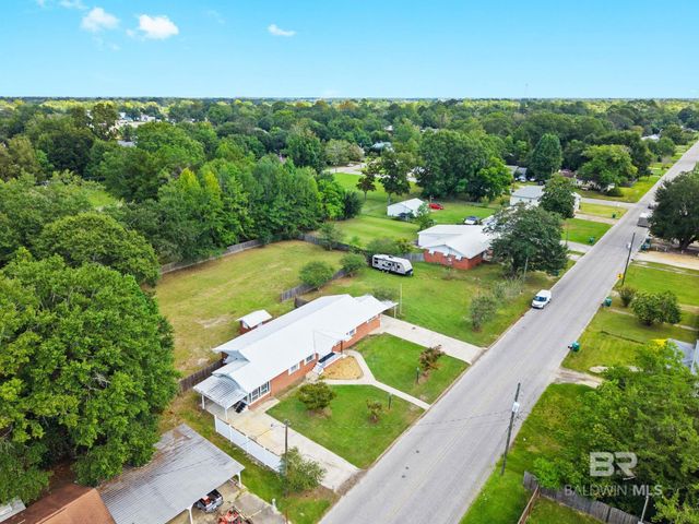 301 E Craig Street, Atmore, AL 36502