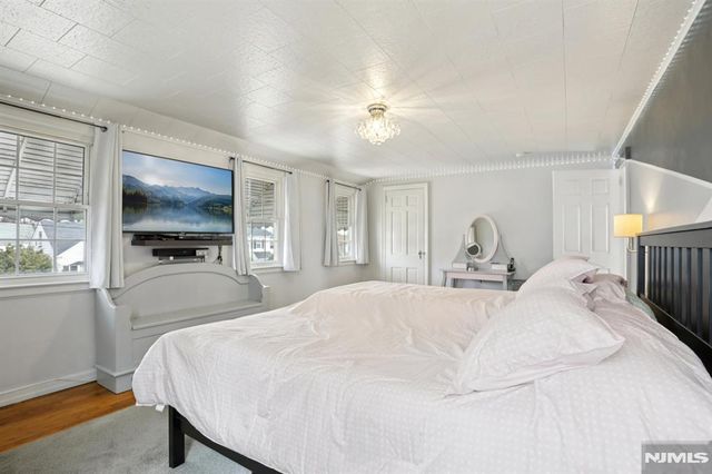 6 S Garden Court, Garfield, NJ 07026