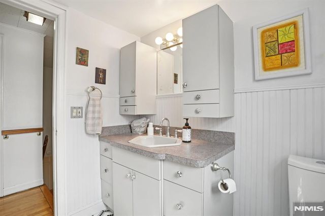 6 S Garden Court, Garfield, NJ 07026