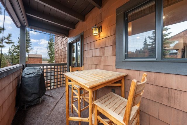 11711 Snowpeak Way Unit 555, Truckee, CA 96161