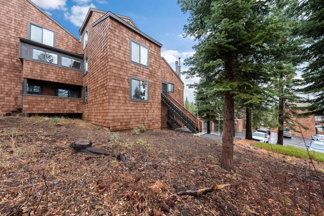11711 Snowpeak Way Unit 555, Truckee, CA 96161