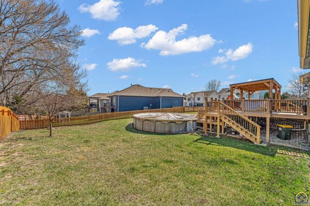 8455 Timber Ridge DR, De Soto, KS 66018
