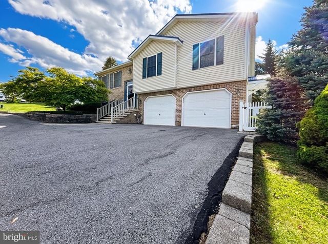 13675 CUMBERLAND HWY, Orrstown, PA 17244
