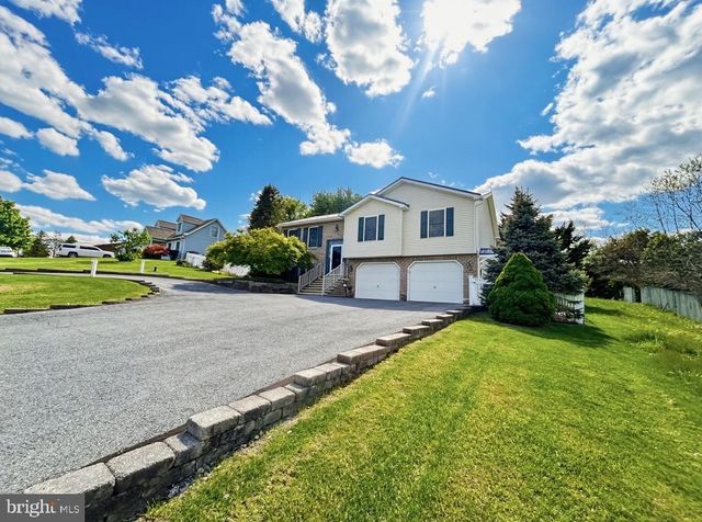 13675 CUMBERLAND HWY, Orrstown, PA 17244