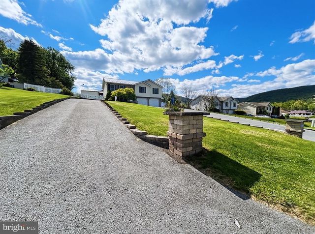 13675 CUMBERLAND HWY, Orrstown, PA 17244