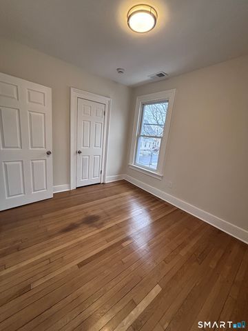 369 Poplar Street, New Haven, CT 06513