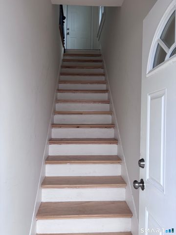 369 Poplar Street, New Haven, CT 06513