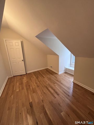 369 Poplar Street, New Haven, CT 06513