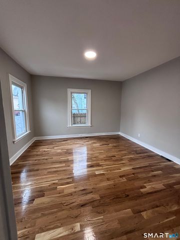 369 Poplar Street, New Haven, CT 06513