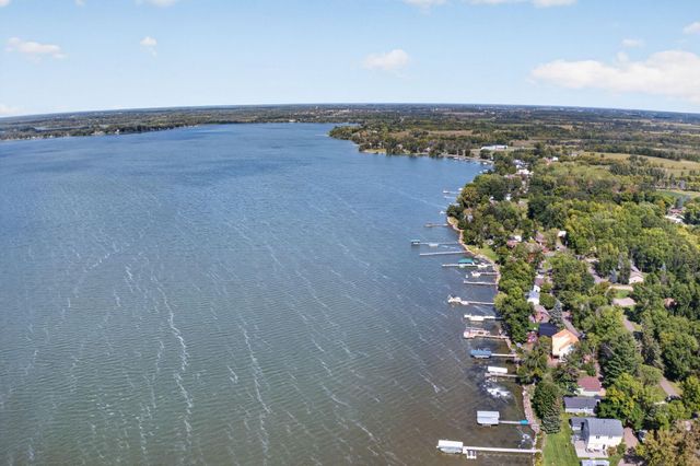 3214 Shorewood Drive, Rush City, MN 55069