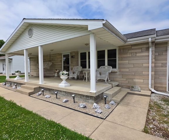604 E Gatewood Drive, Westport, IN 47283
