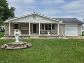 604 E Gatewood Drive, Westport, IN 47283
