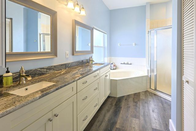 7205 SE Seagate Lane, Stuart, FL 34997