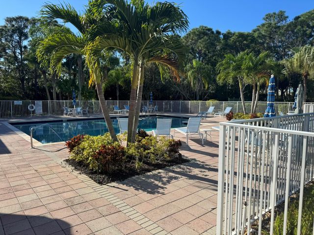 7205 SE Seagate Lane, Stuart, FL 34997