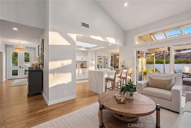 10 Maritime, Corona Del Mar, CA 92625