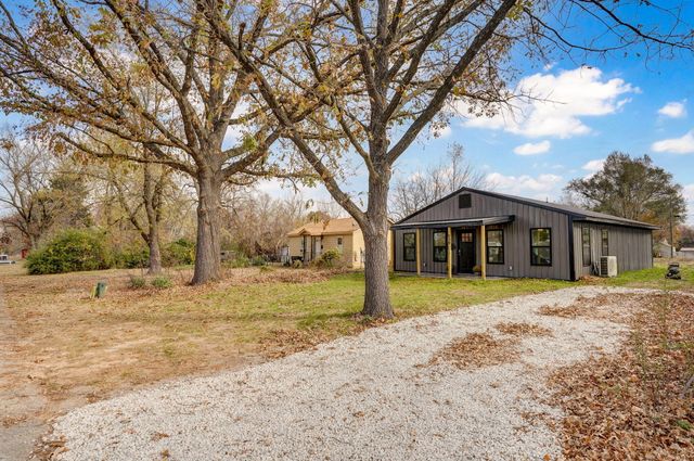 930 Porter Avenue, Aurora, MO 65605