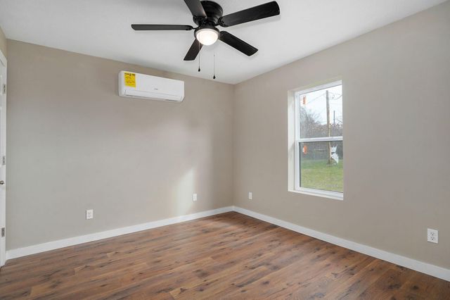 930 Porter Avenue, Aurora, MO 65605