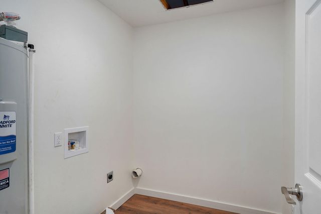 930 Porter Avenue, Aurora, MO 65605