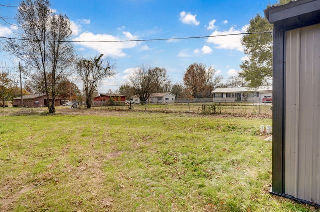 930 Porter Avenue, Aurora, MO 65605