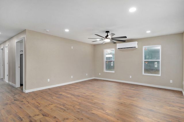 930 Porter Avenue, Aurora, MO 65605