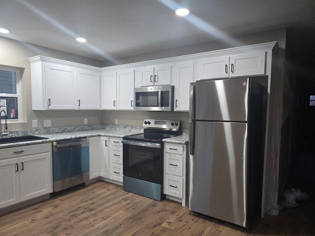 930 Porter Avenue, Aurora, MO 65605